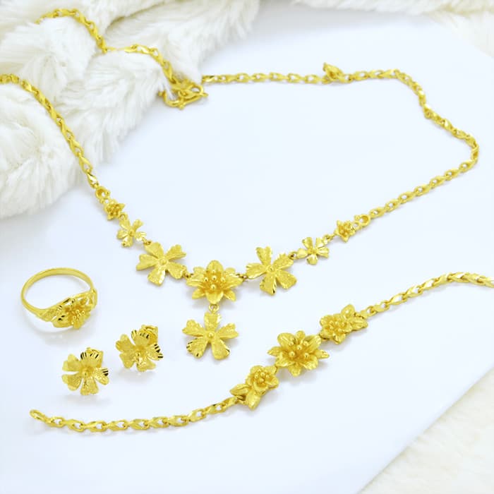 Dây Chuyền Vàng Ý 18K Mặt Hoa Sen Đính Kim Cương